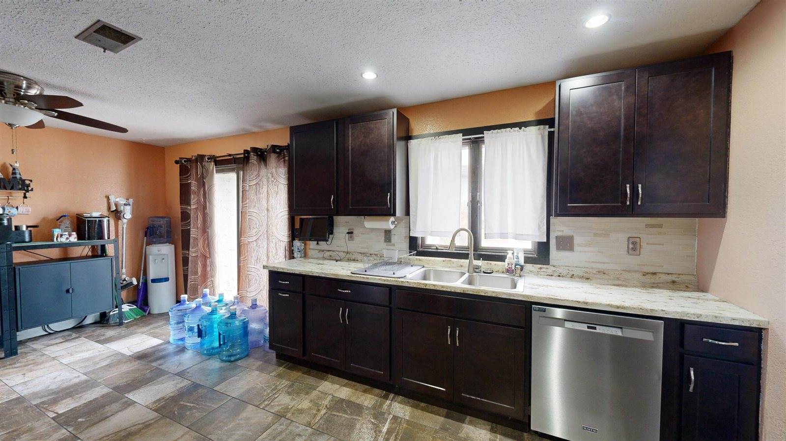 2930 Youngdale Ave, Campbell, WI 54603