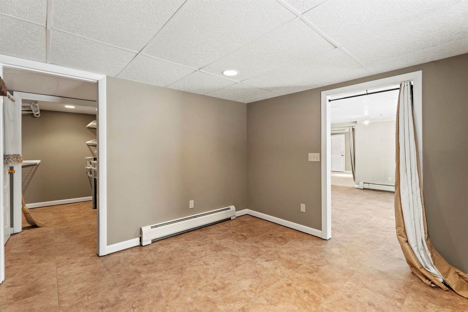 60 Sunset Strip, Brewer, ME 04412