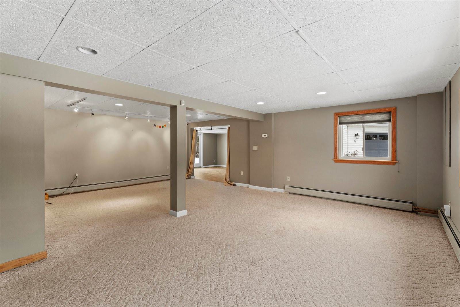 60 Sunset Strip, Brewer, ME 04412