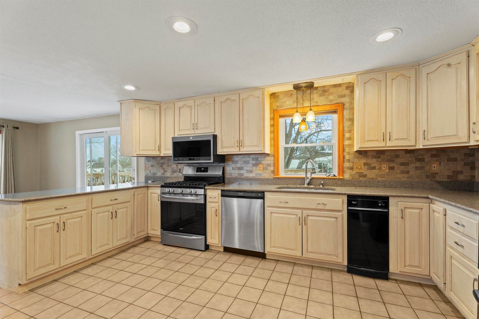 60 Sunset Strip, Brewer, ME 04412