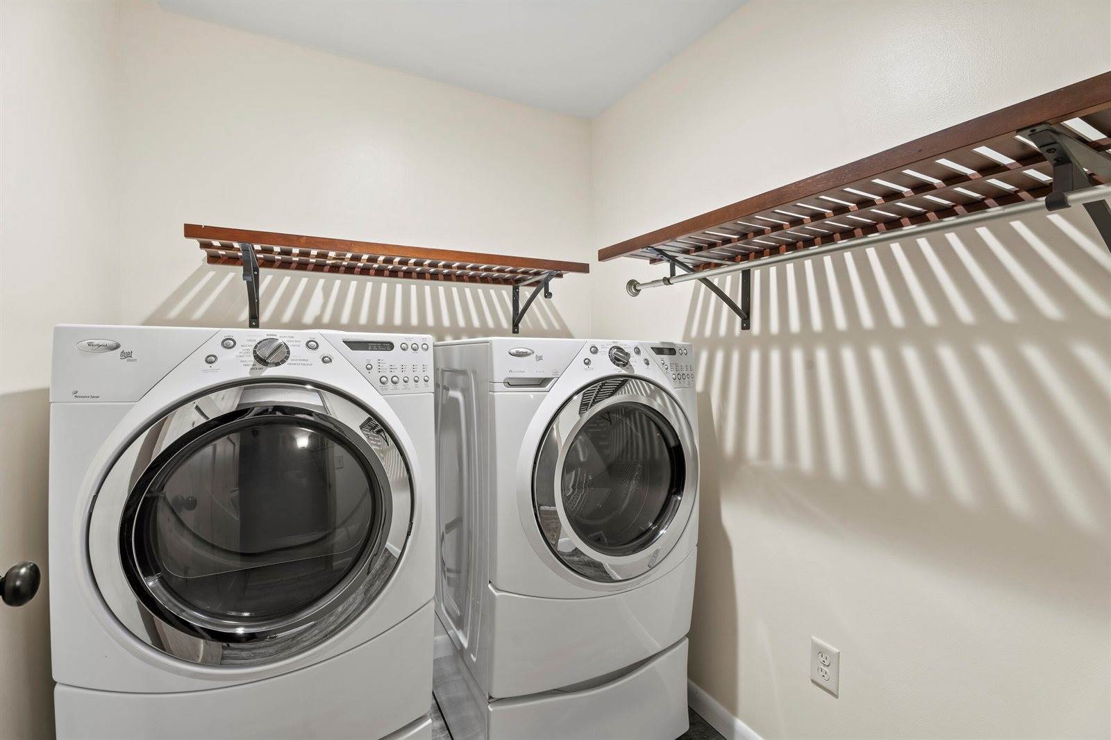 60 Sunset Strip, Brewer, ME 04412