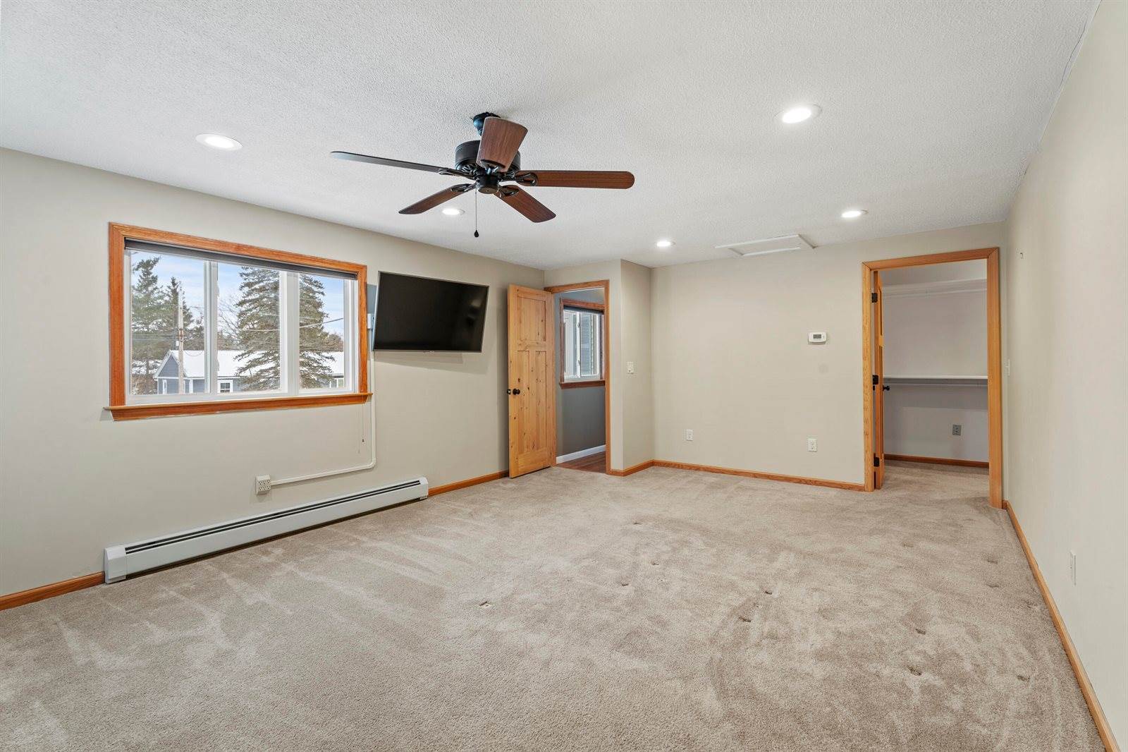 60 Sunset Strip, Brewer, ME 04412