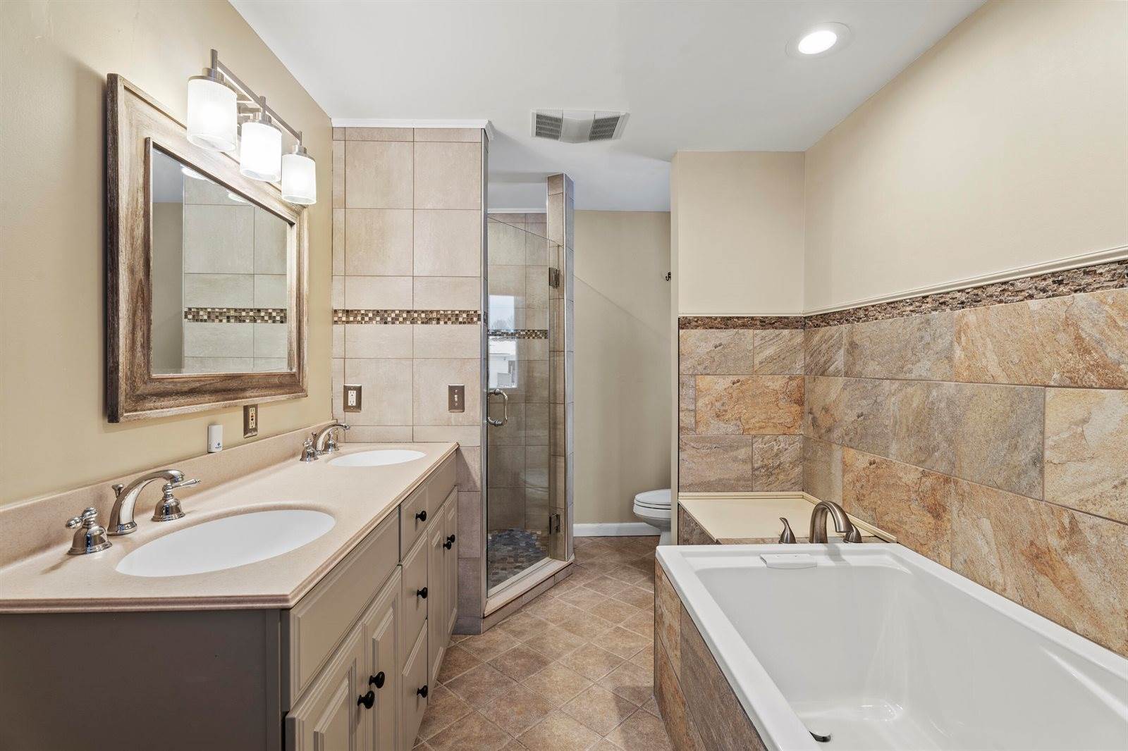 60 Sunset Strip, Brewer, ME 04412