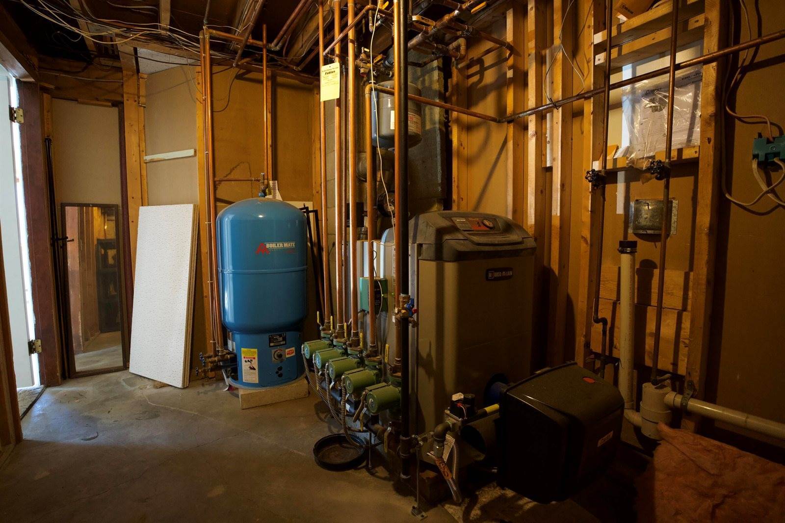 60 Sunset Strip, Brewer, ME 04412