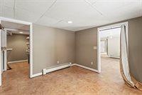 60 Sunset Strip, Brewer, ME 04412