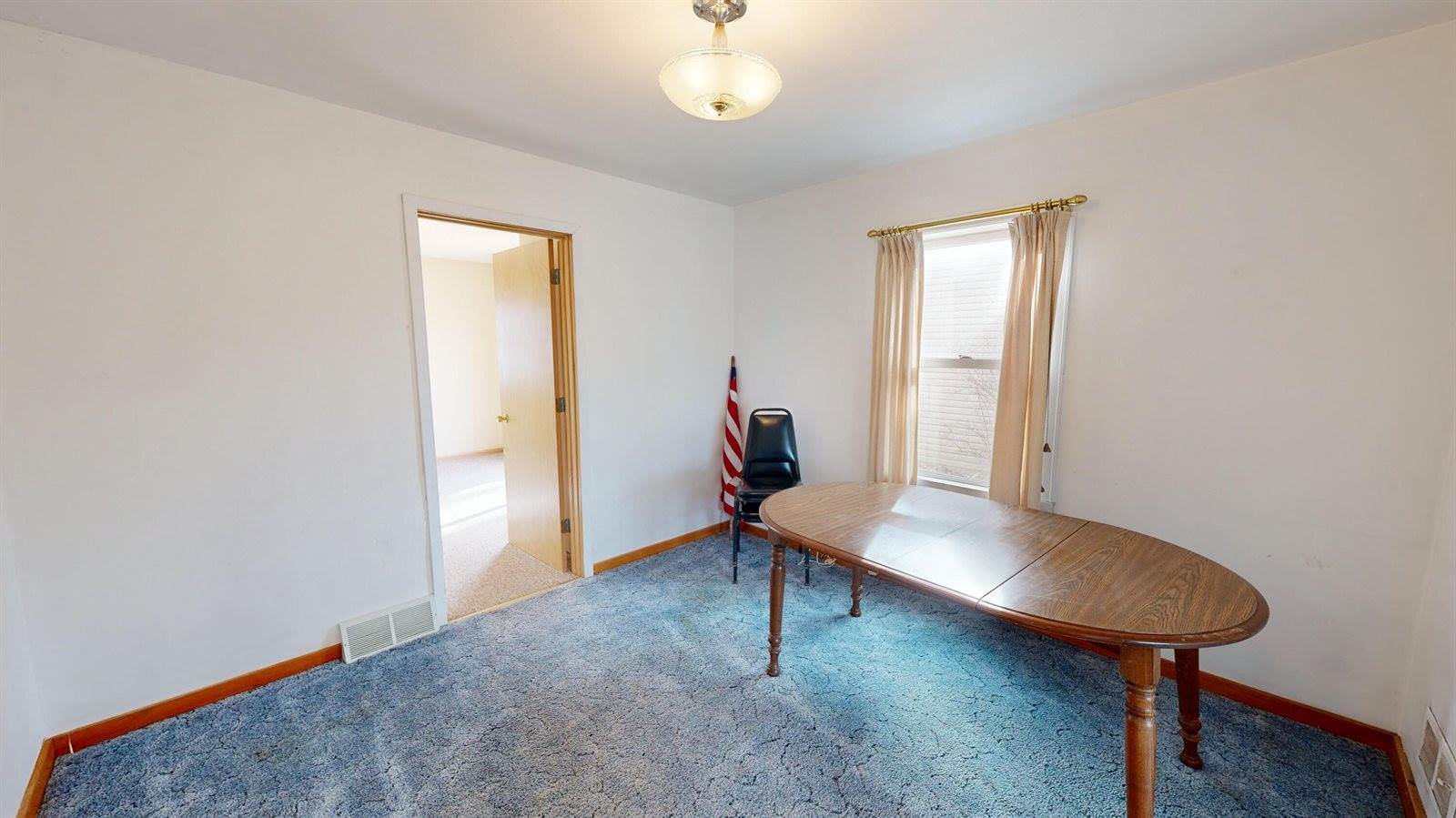 215 N Rusk Ave, Viroqua, WI 54665