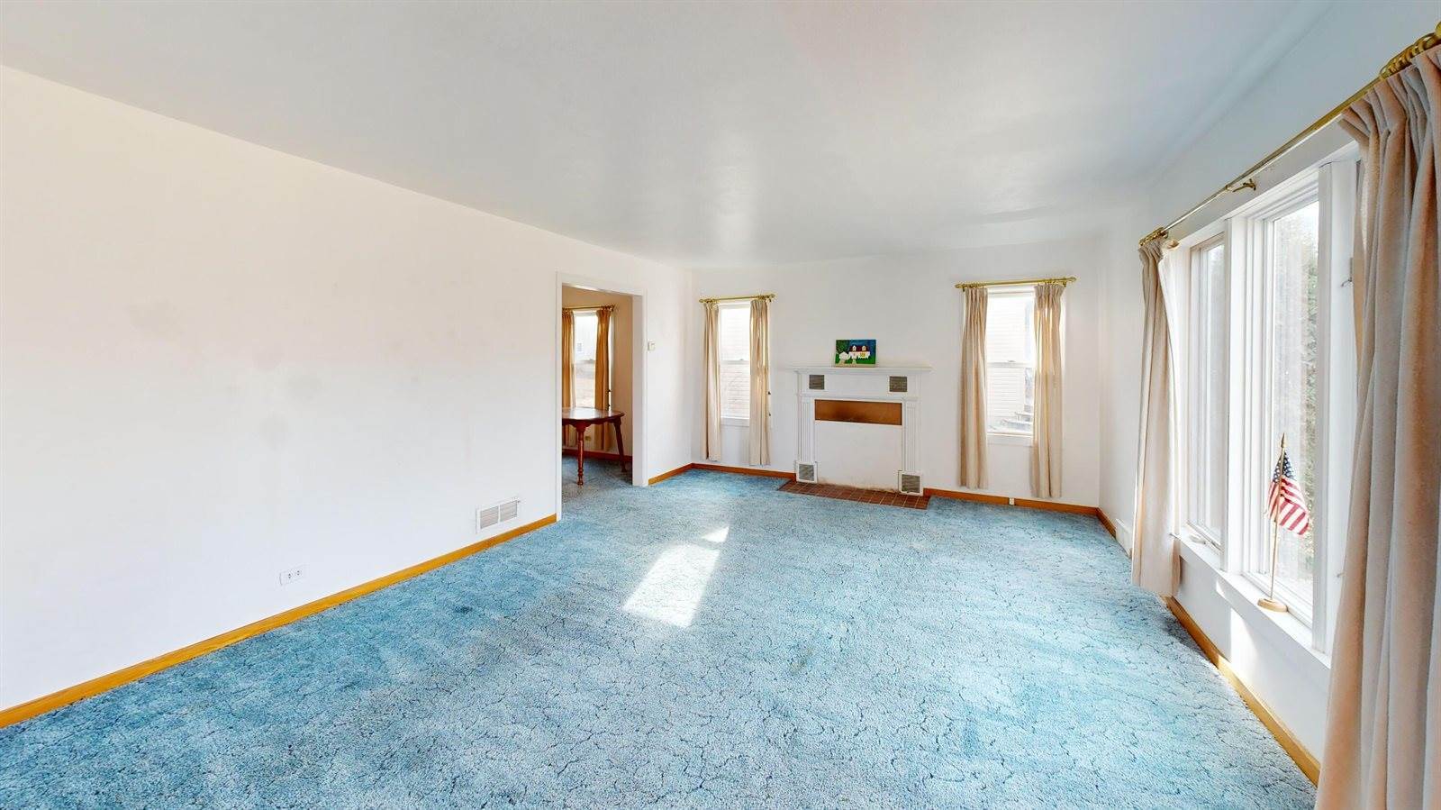 215 N Rusk Ave, Viroqua, WI 54665