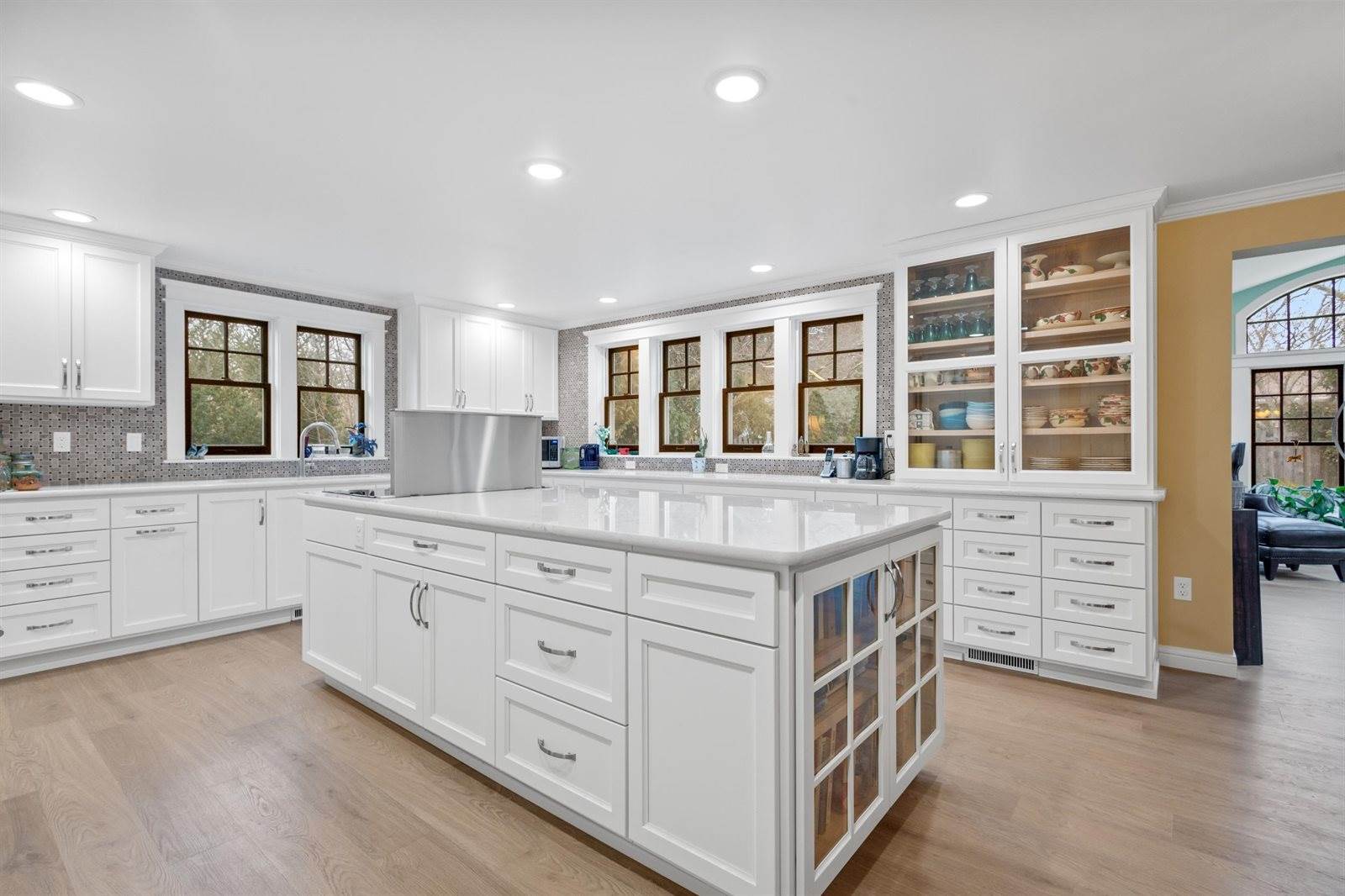 3920 East St Croix Circle, Green Bay, WI 54301