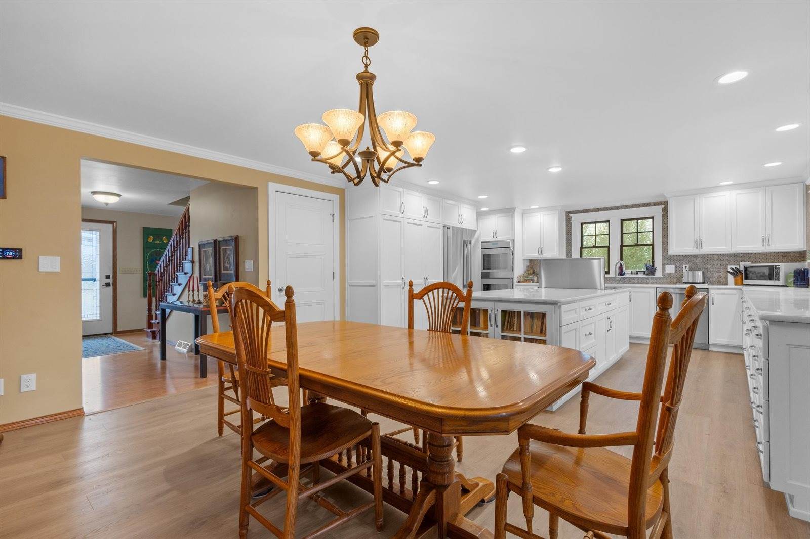 3920 East St Croix Circle, Green Bay, WI 54301