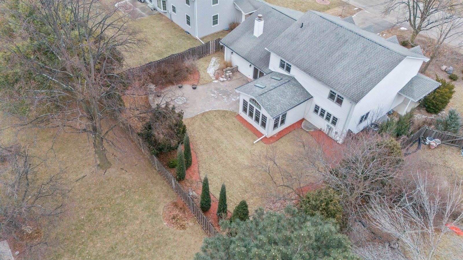 3920 East St Croix Circle, Green Bay, WI 54301