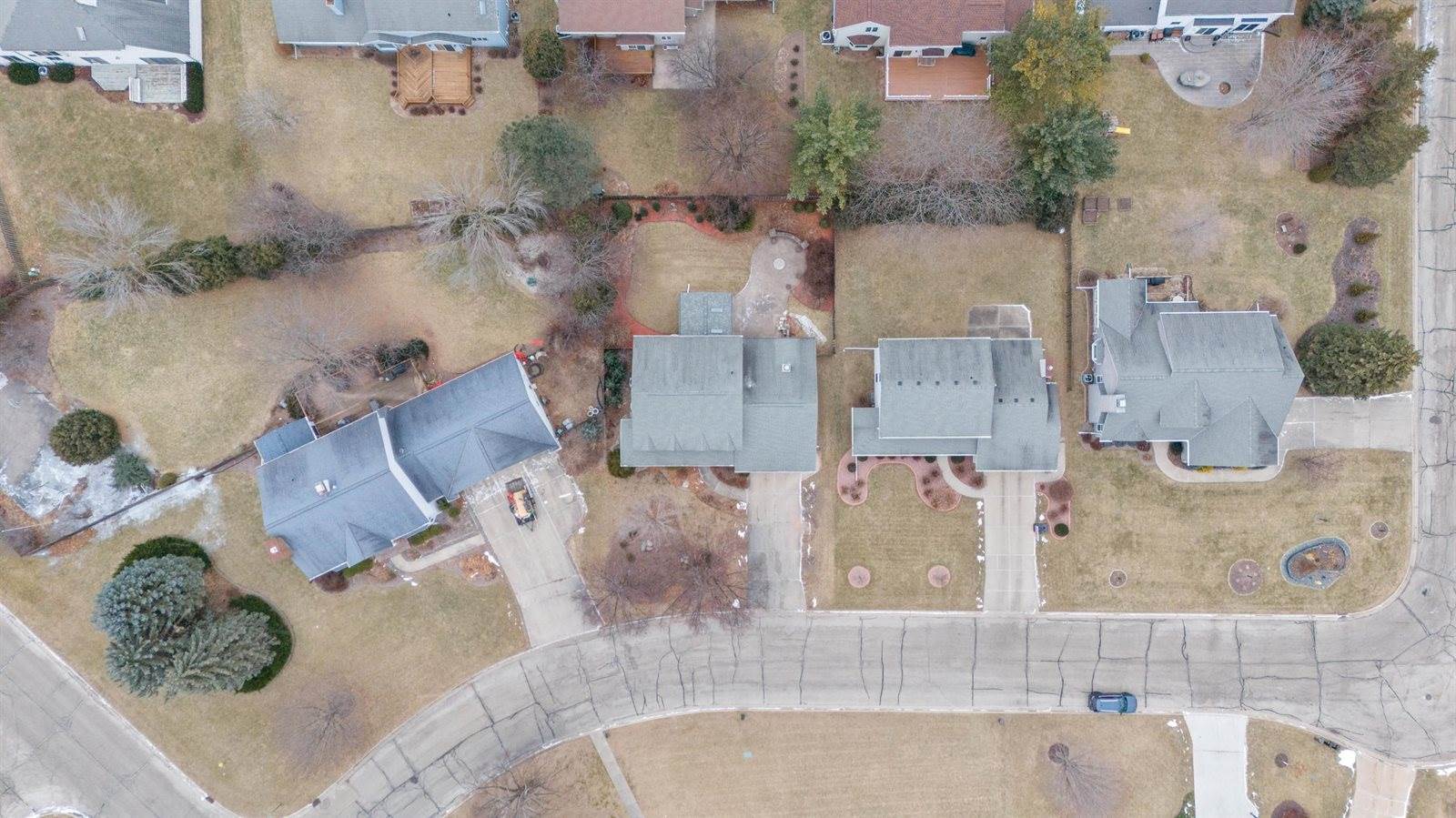 3920 East St Croix Circle, Green Bay, WI 54301