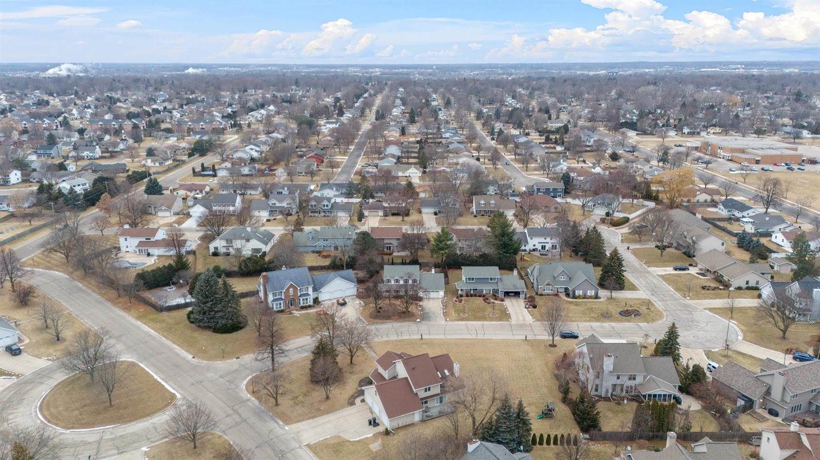 3920 East St Croix Circle, Green Bay, WI 54301