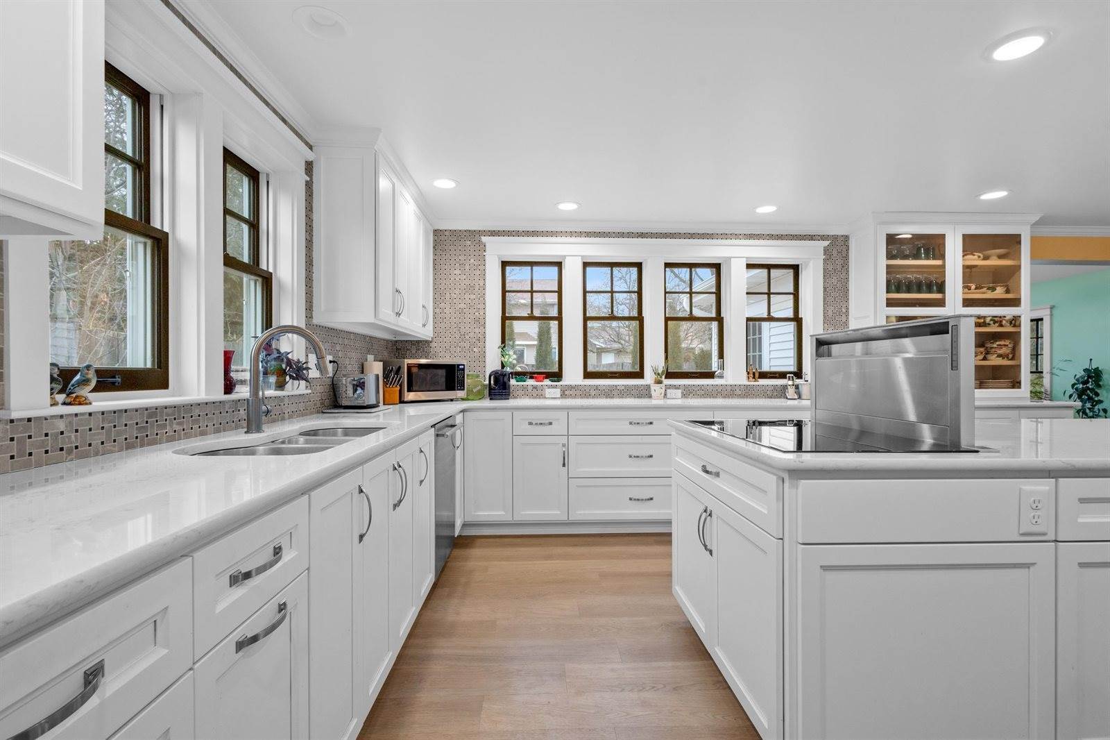 3920 East St Croix Circle, Green Bay, WI 54301