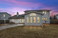 3920 East St Croix Circle, Green Bay, WI 54301