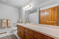 3920 East St Croix Circle, Green Bay, WI 54301