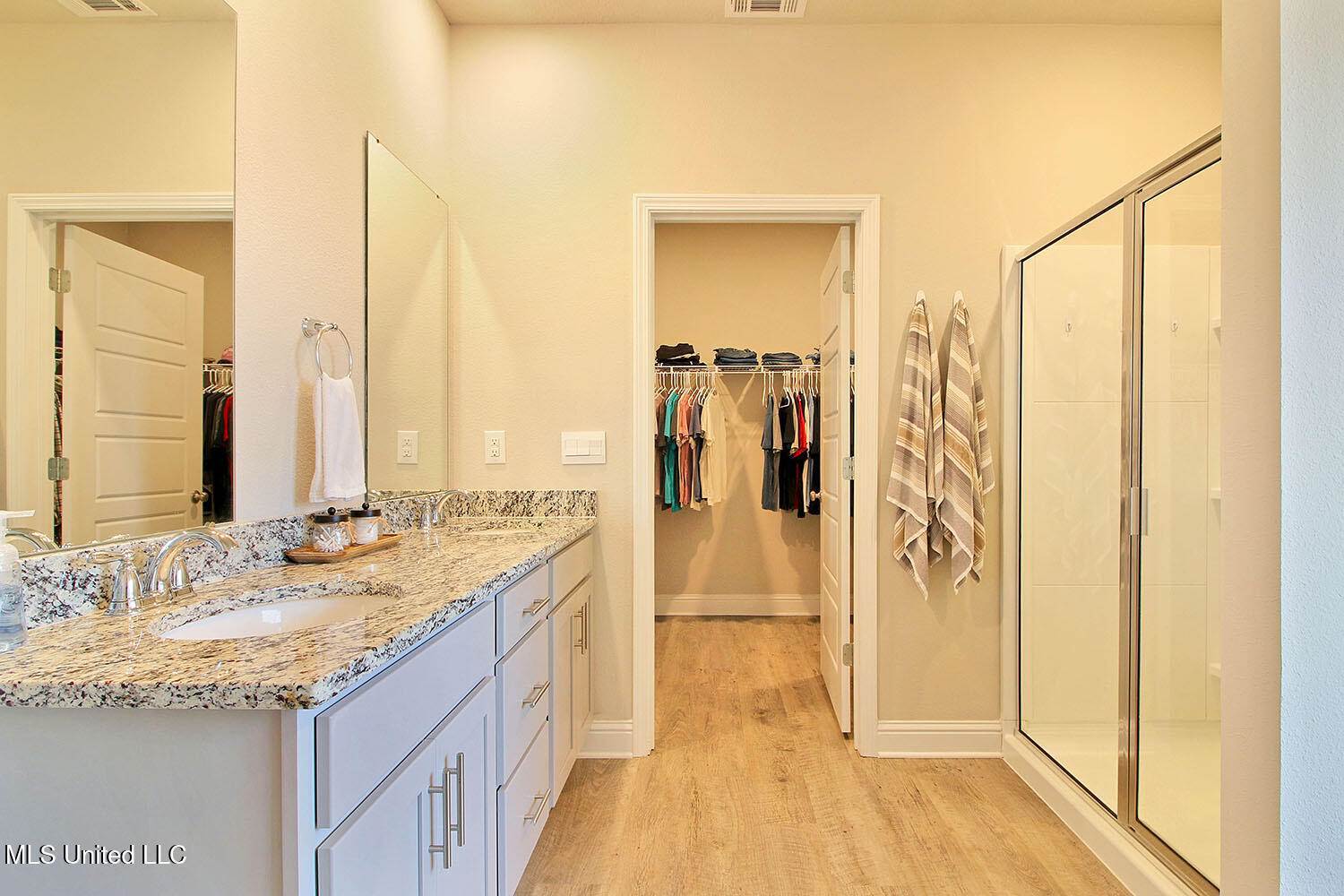 5346 Fairbury Way, D'Iberville, MS 39540