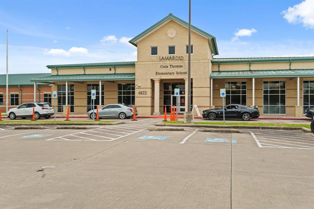 2011 Oxley Manor Lane, Richmond, TX 77469