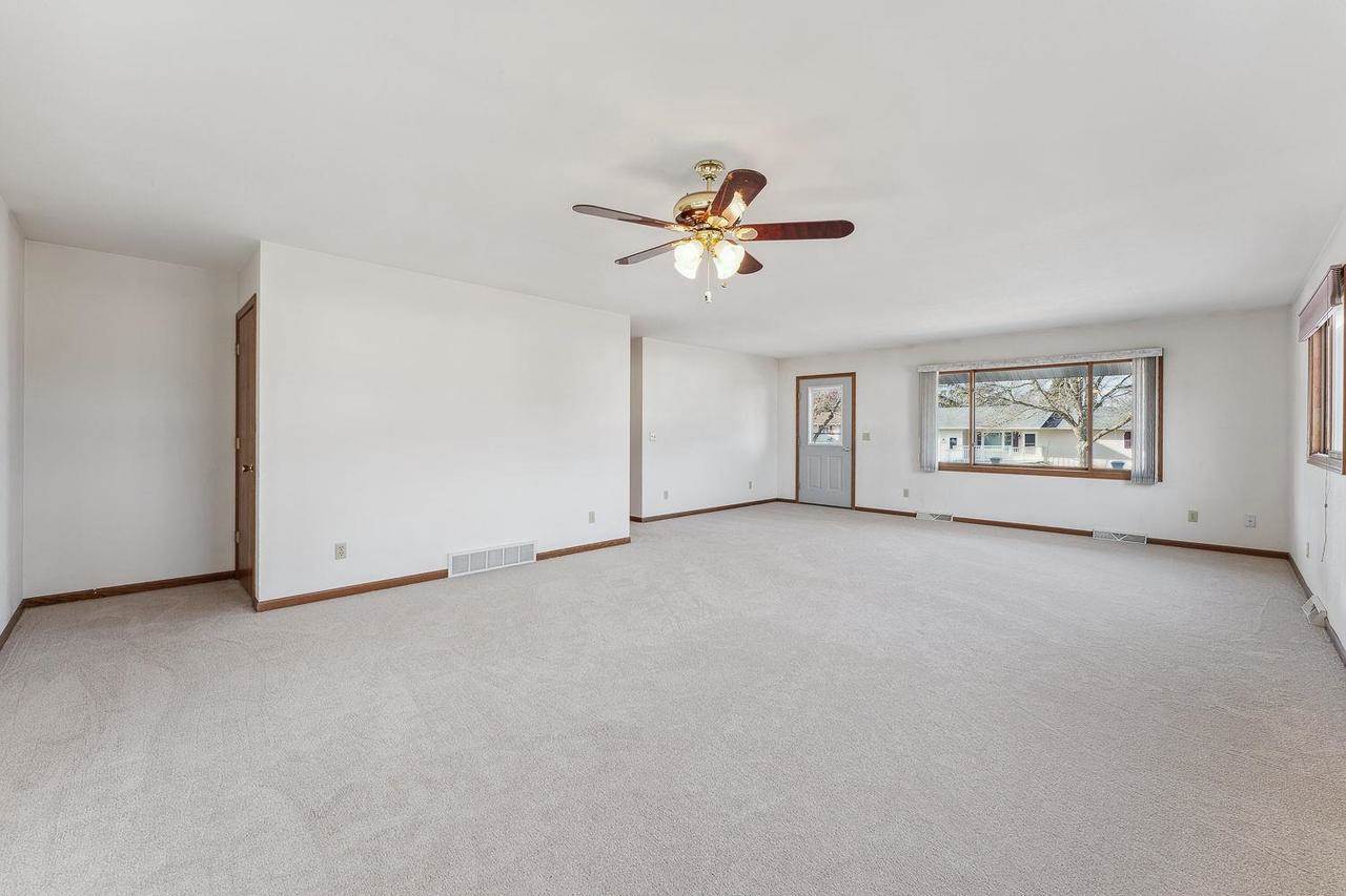 1840 Jessica Lane, Reedsburg, WI 53959