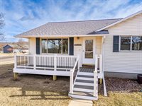 1840 Jessica Lane, Reedsburg, WI 53959