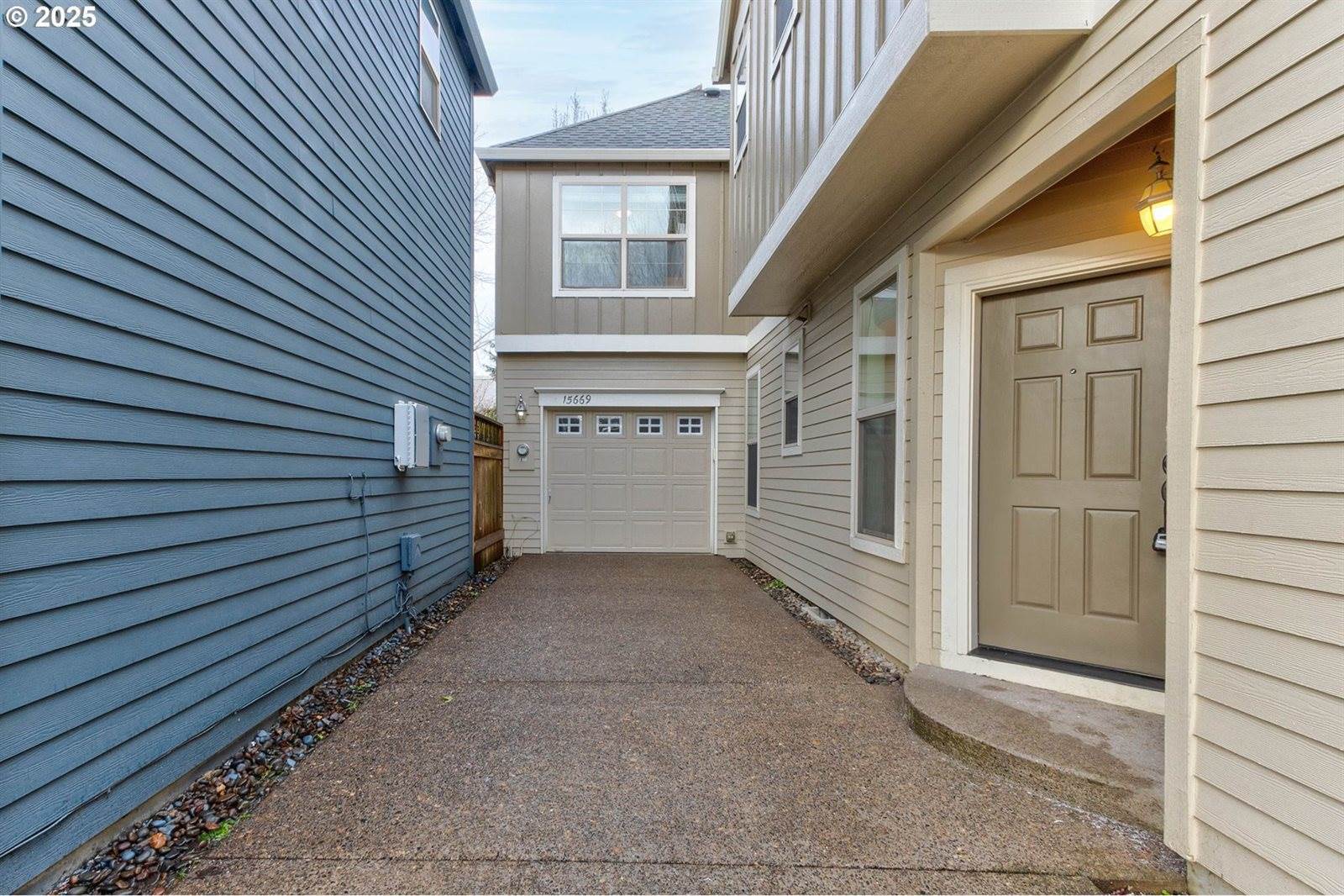 15669 SW Harvester Ln, Sherwood, OR 97140