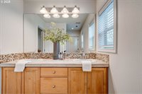 15669 SW Harvester Ln, Sherwood, OR 97140