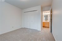 15669 SW Harvester Ln, Sherwood, OR 97140