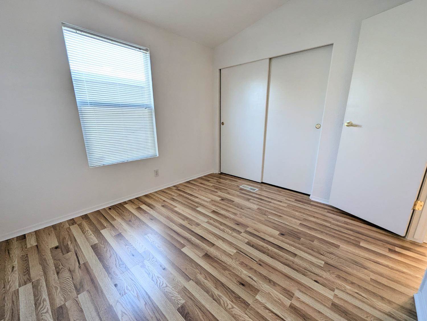 126 Royalwood Lane, Rancho Cordova, CA 95670