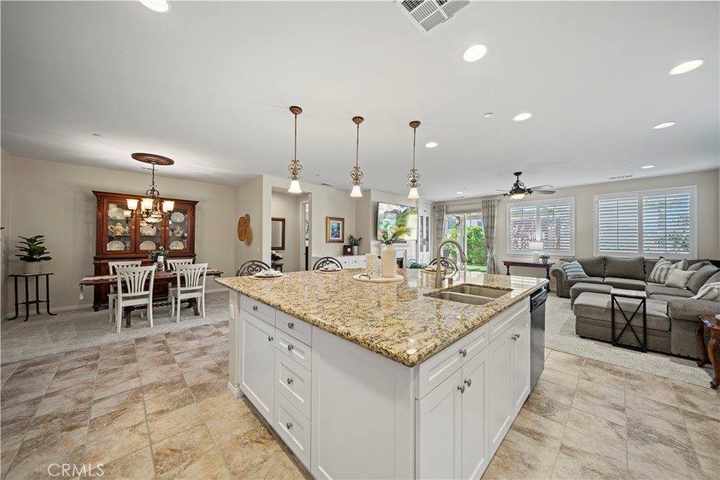 28243 Houston Court, Saugus, CA 91350