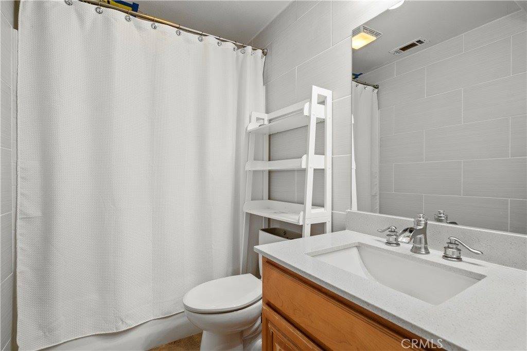 21103 Oakriver Lane, Newhall, CA 91321