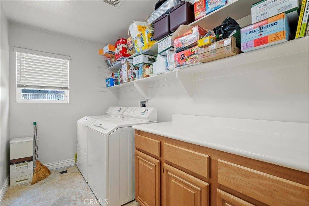 21103 Oakriver Lane, Newhall, CA 91321