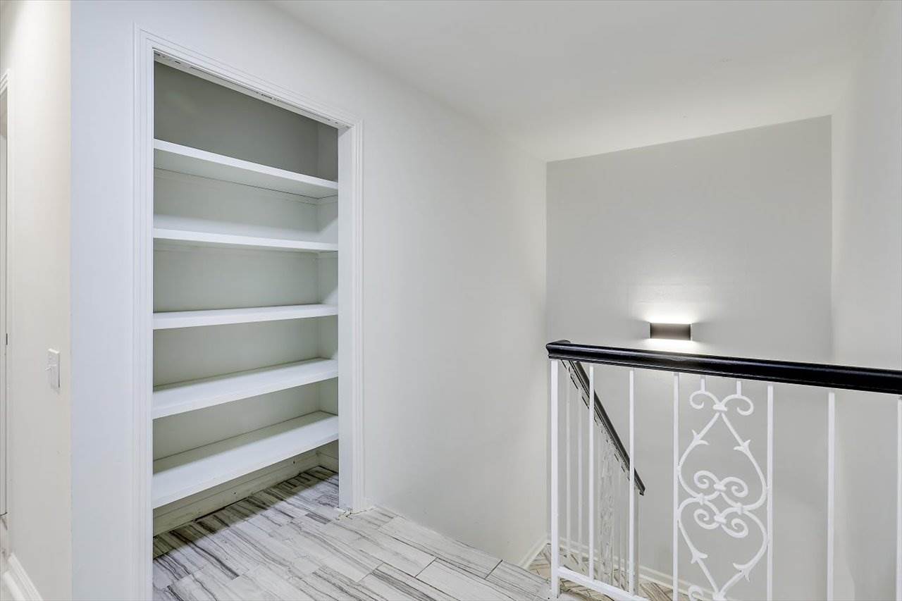 210 Old Oak Circle, Brandon, MS 39042