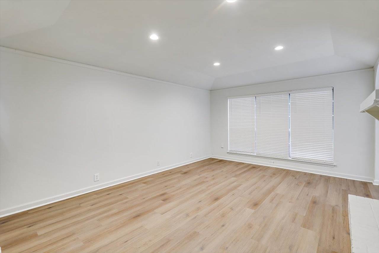 210 Old Oak Circle, Brandon, MS 39042