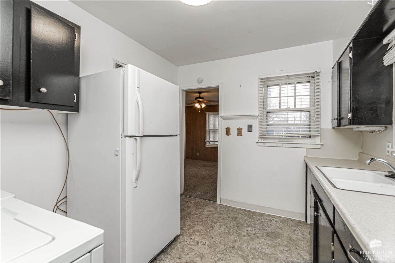 225 West Vine Street, Junction City, KS 66441