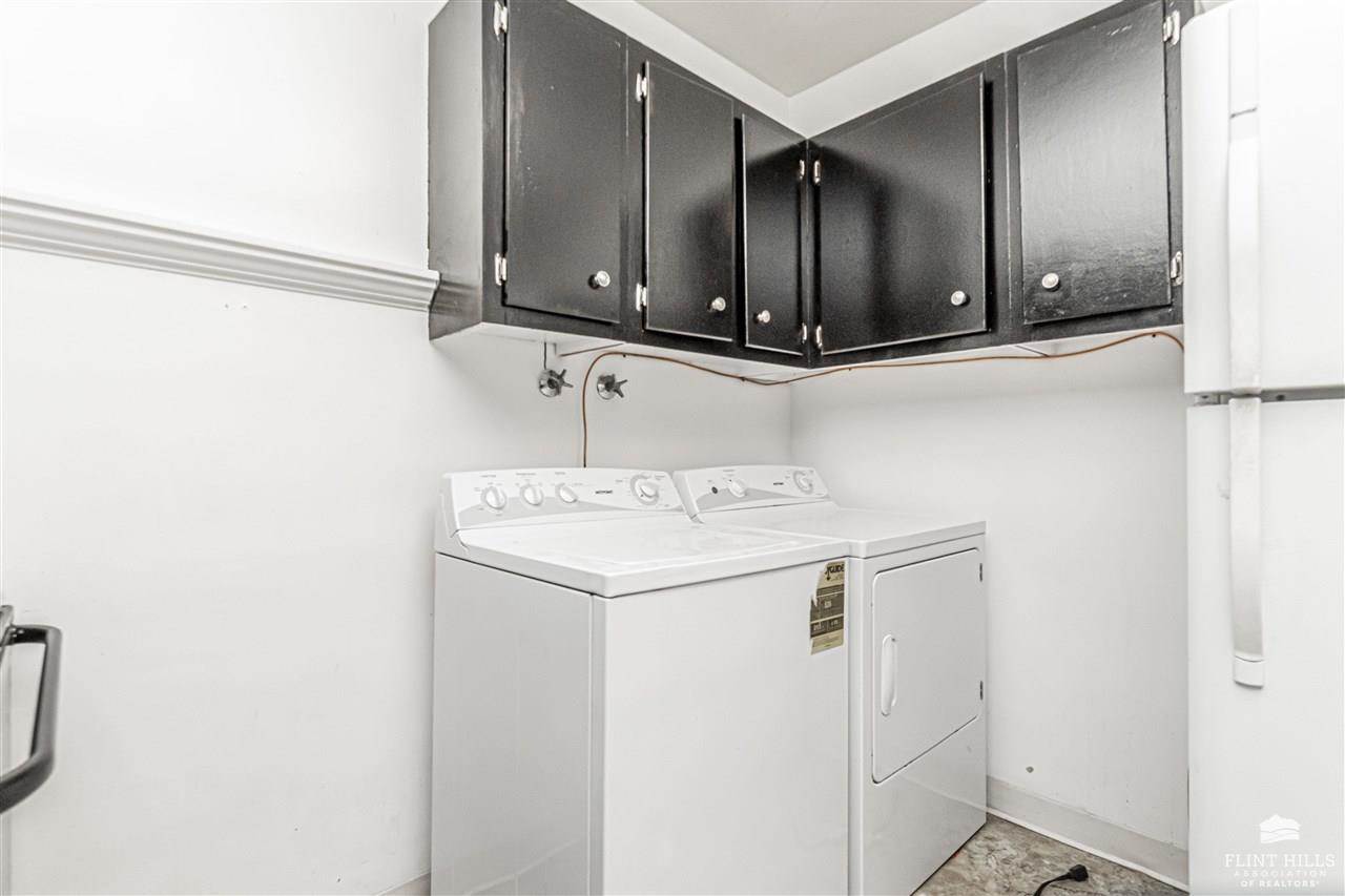 225 West Vine Street, Junction City, KS 66441