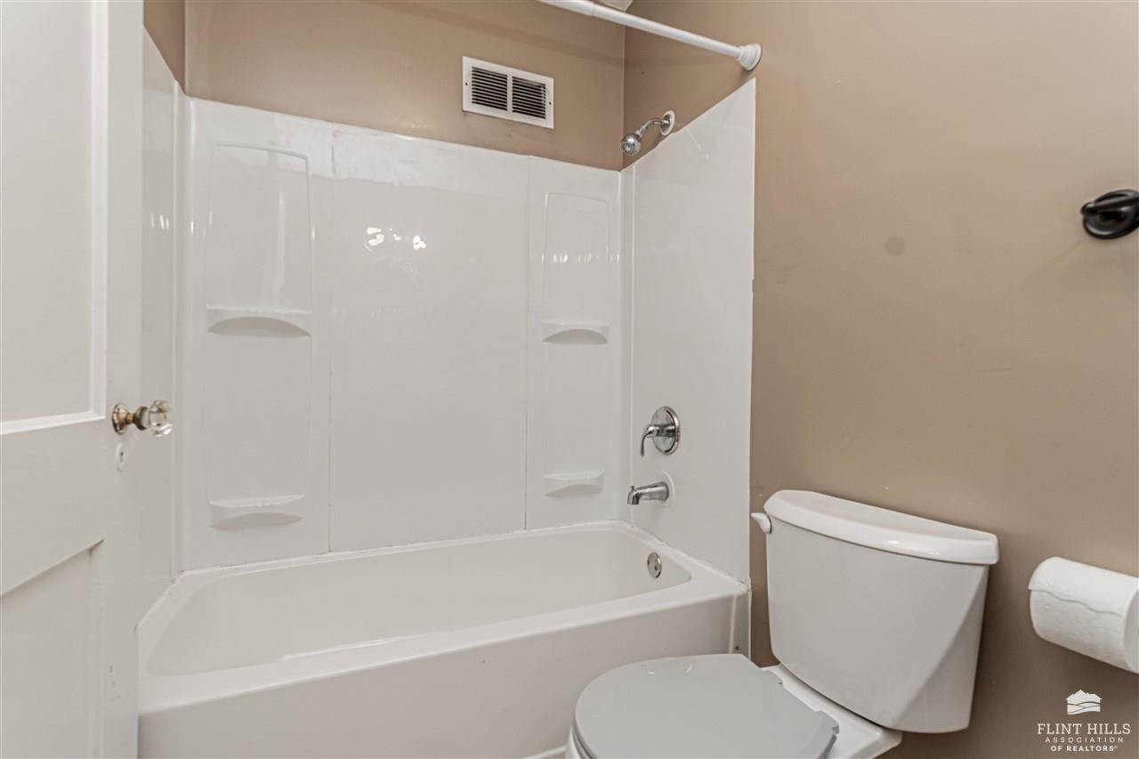 225 West Vine Street, Junction City, KS 66441