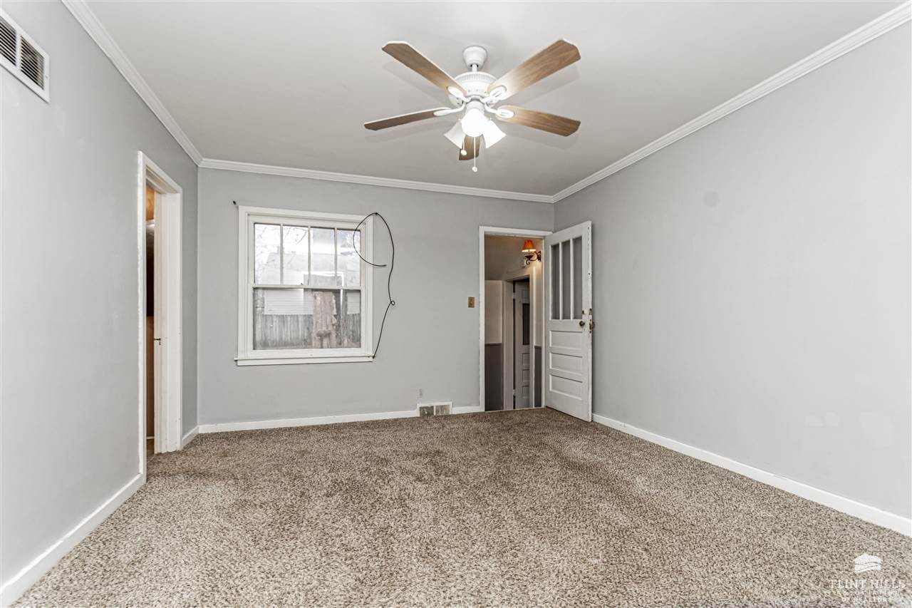 225 West Vine Street, Junction City, KS 66441