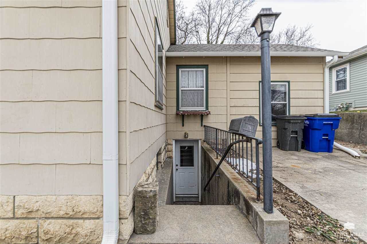 225 West Vine Street, Junction City, KS 66441