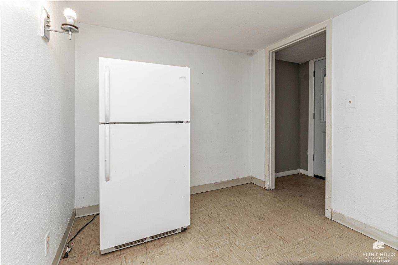 225 West Vine Street, Junction City, KS 66441