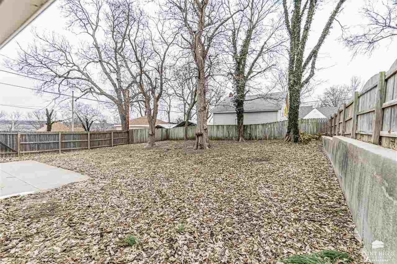 225 West Vine Street, Junction City, KS 66441