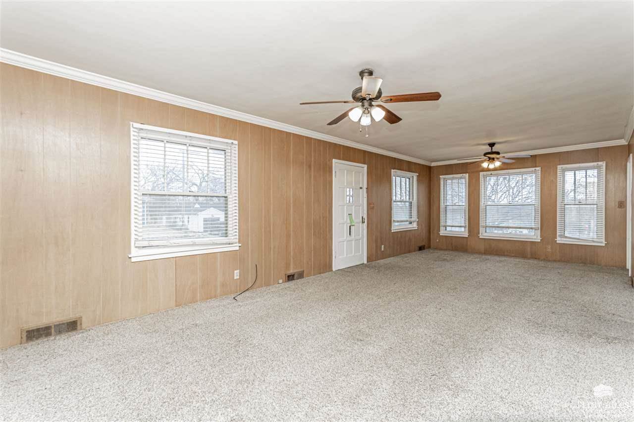 225 West Vine Street, Junction City, KS 66441