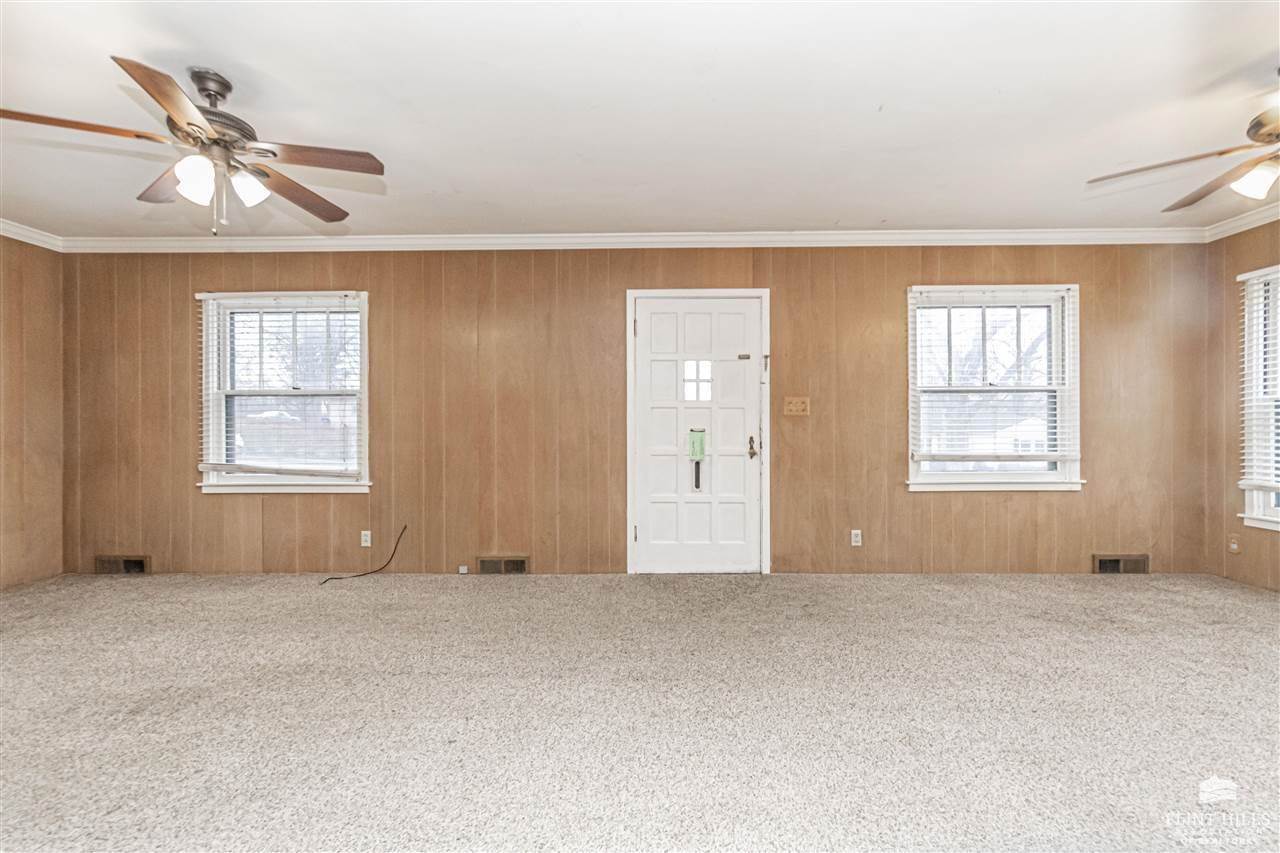 225 West Vine Street, Junction City, KS 66441