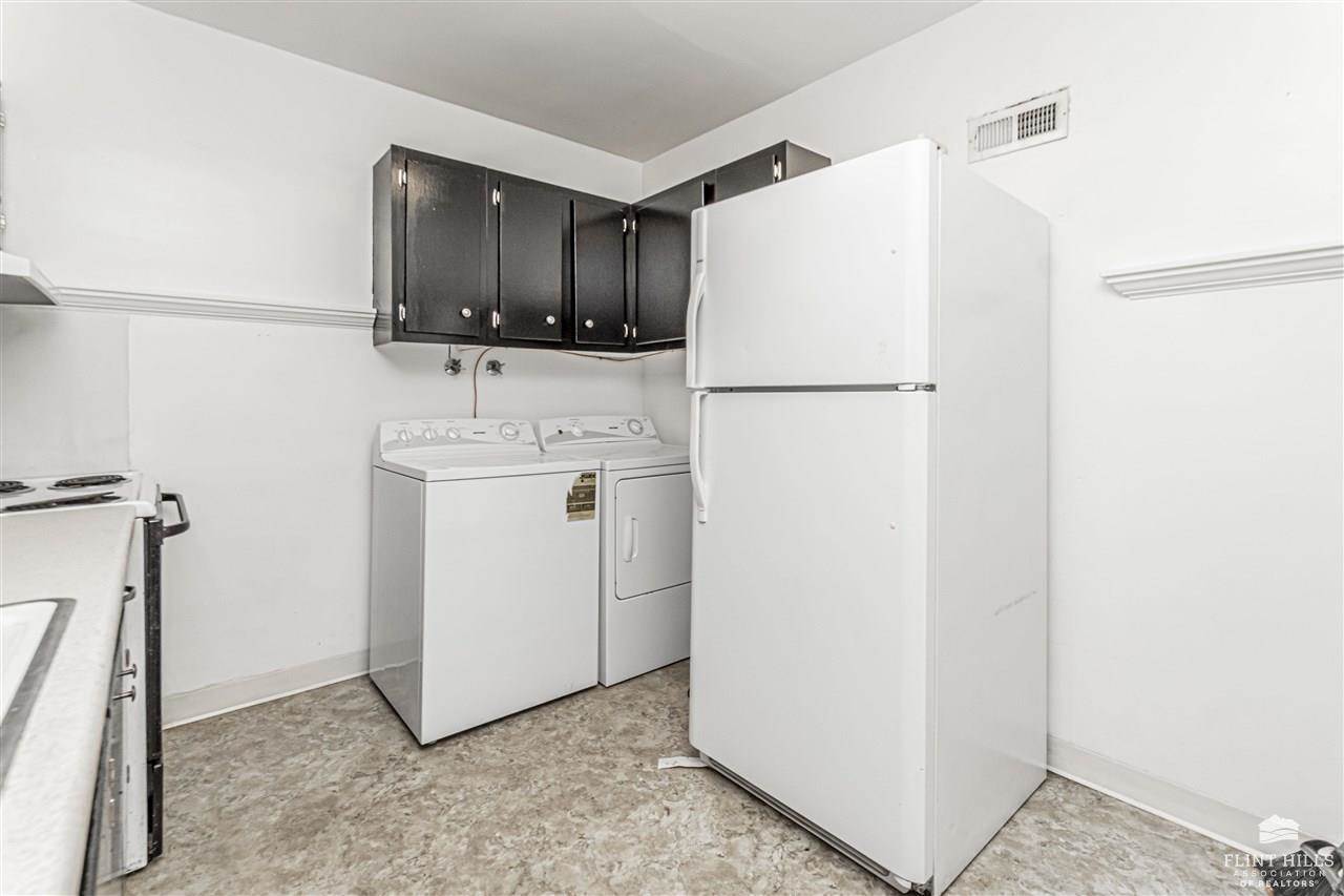 225 West Vine Street, Junction City, KS 66441