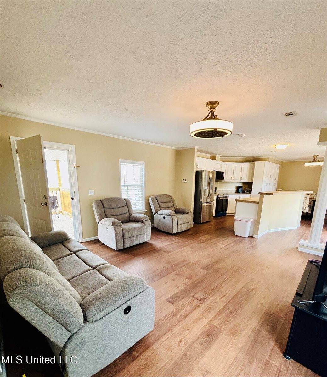 26605 Creek Cove, Perkinston, MS 39573