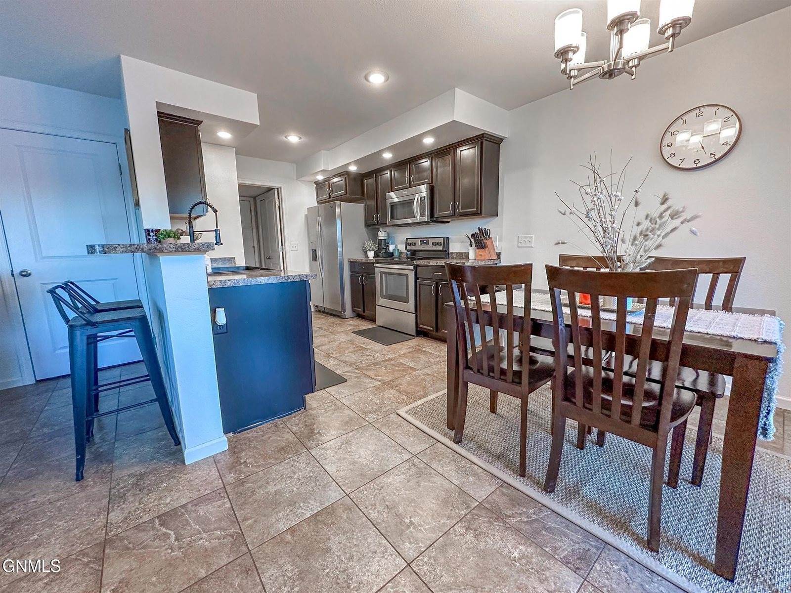 2110 Marina Road SE, Mandan, ND 58554