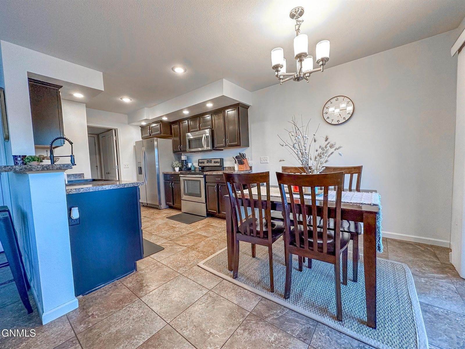 2110 Marina Road SE, Mandan, ND 58554