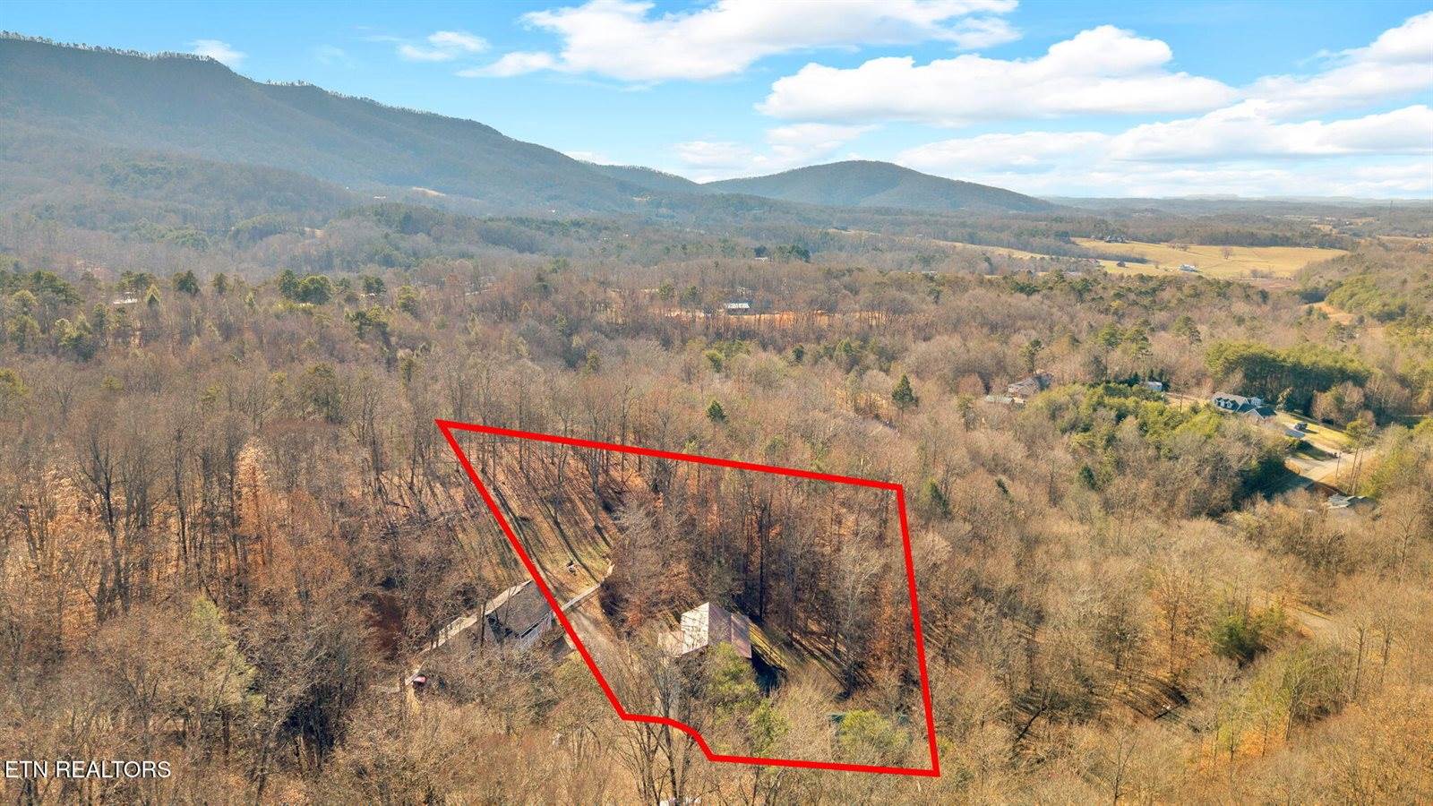 320 Muscadine Court, Sevierville, TN 37876