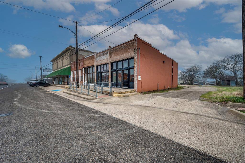 109 North Main Street, Milford, TX 76670