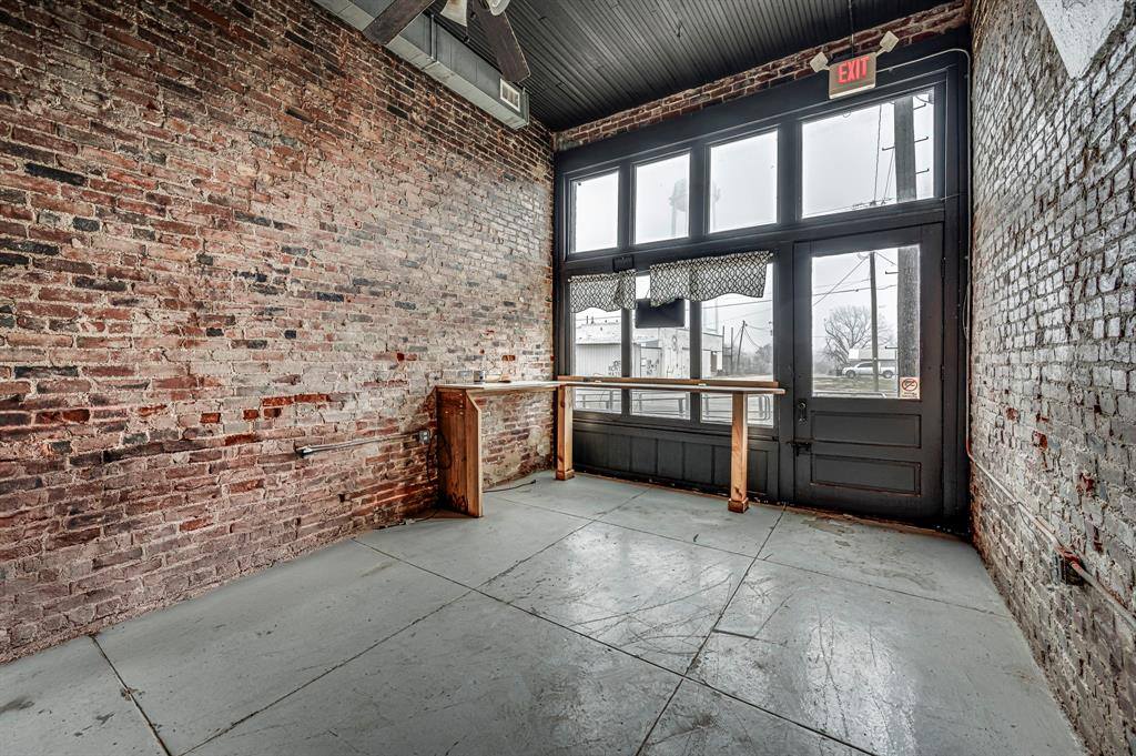 109 North Main Street, Milford, TX 76670