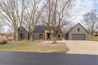 151 Apple Blossom Road SW, Pataskala, OH 43062