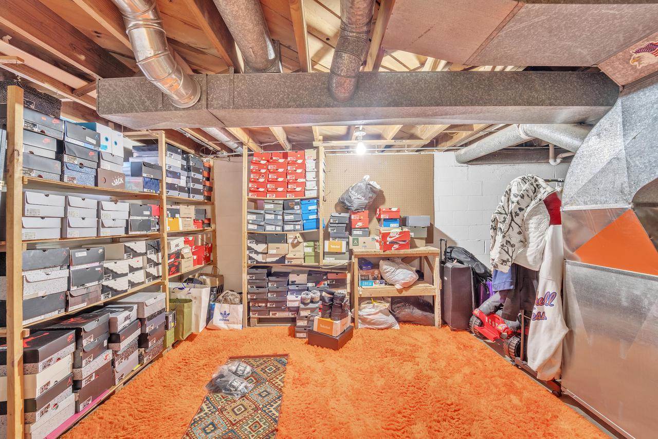 1100 Sheraton DRIVE, Racine, WI 53402